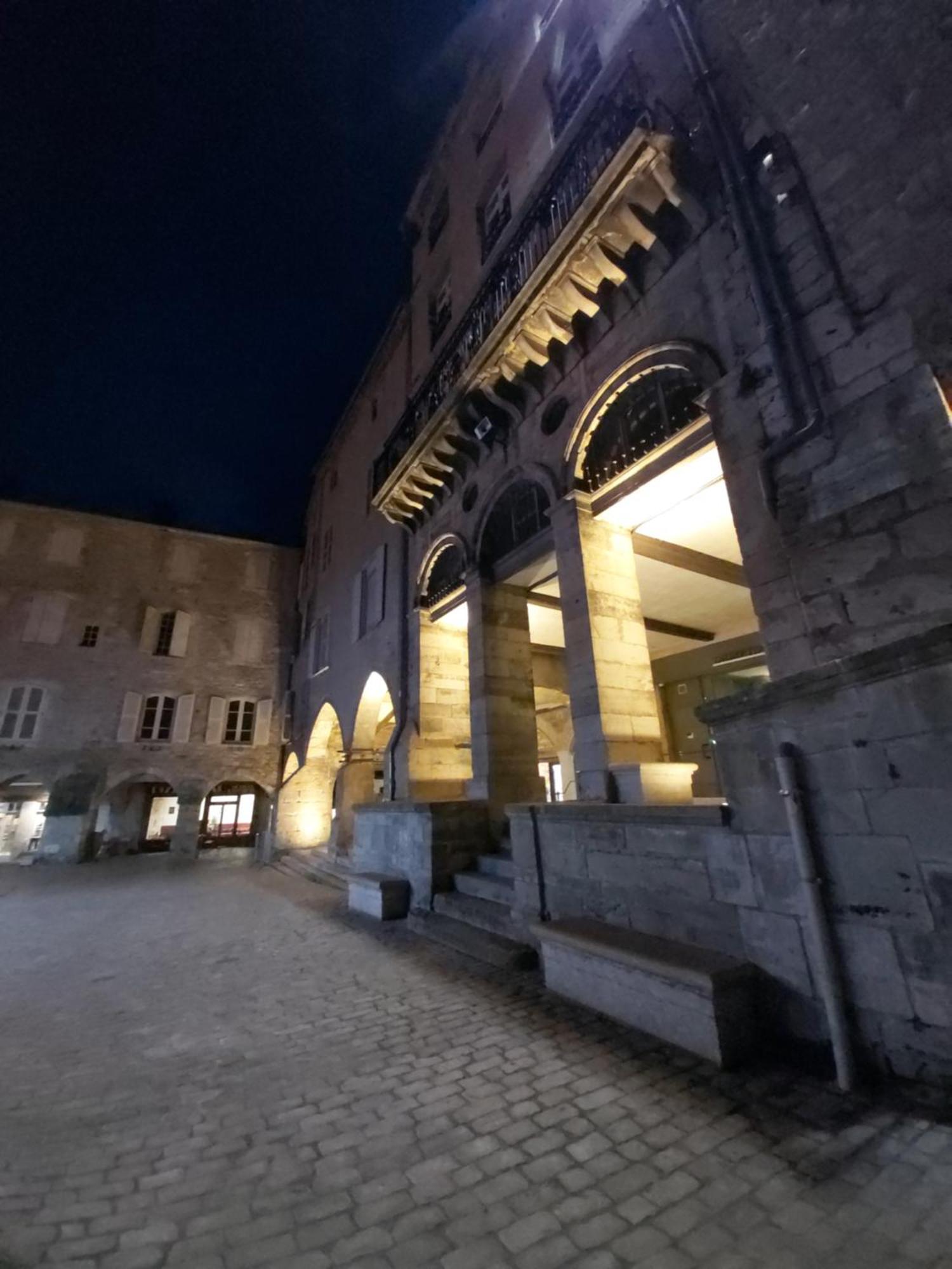 Le Saint-Georges Daire Villefranche-de-Rouergue Dış mekan fotoğraf