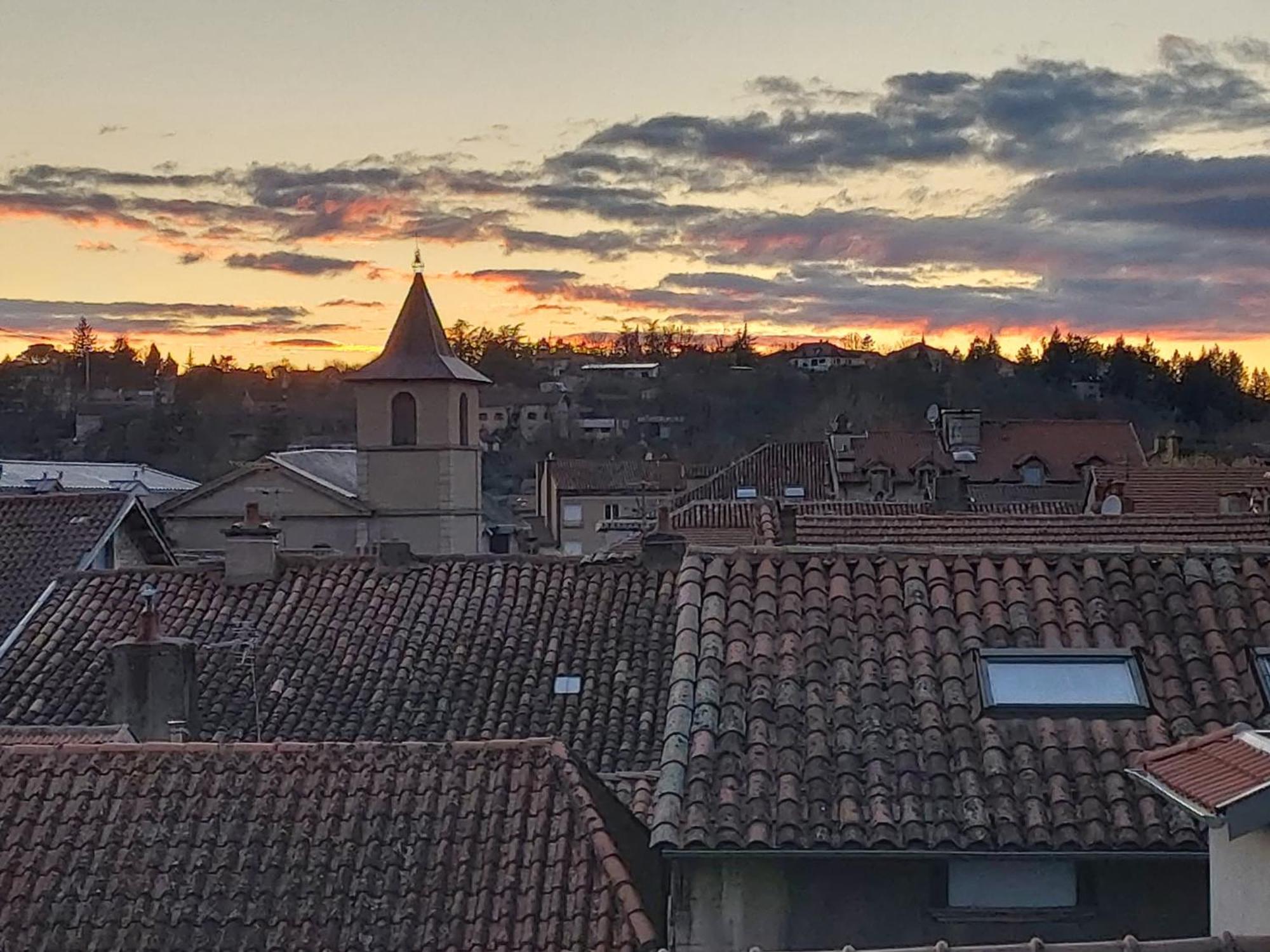 Le Saint-Georges Daire Villefranche-de-Rouergue Dış mekan fotoğraf
